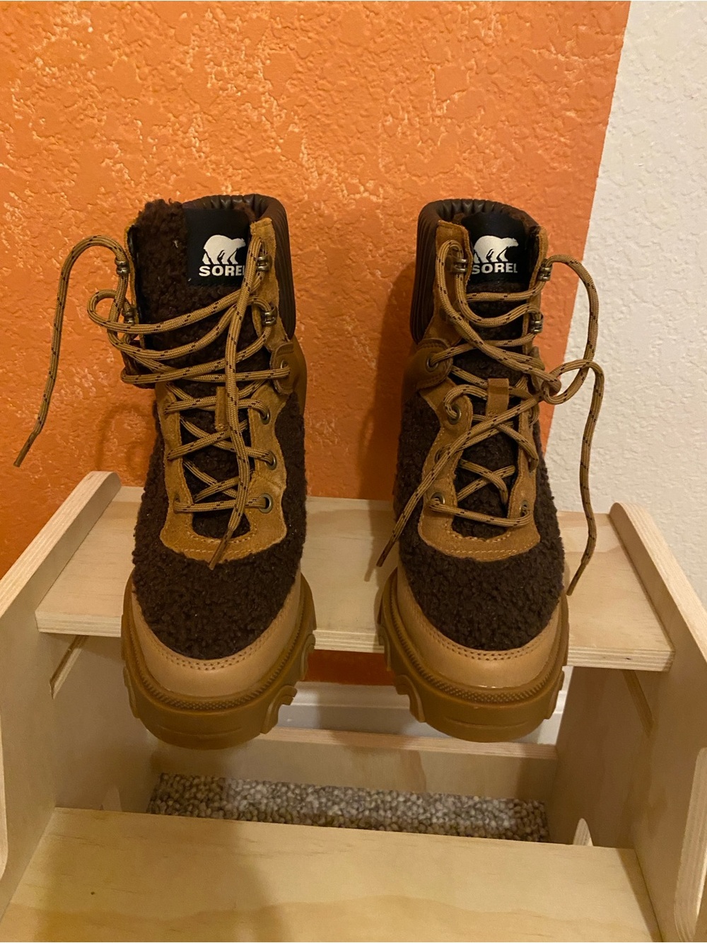 Sorel Brown Faux-Fur Trim Lace-Up Winter Boot